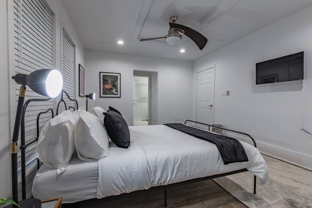 Photo of Bedroom in North Druid Hills