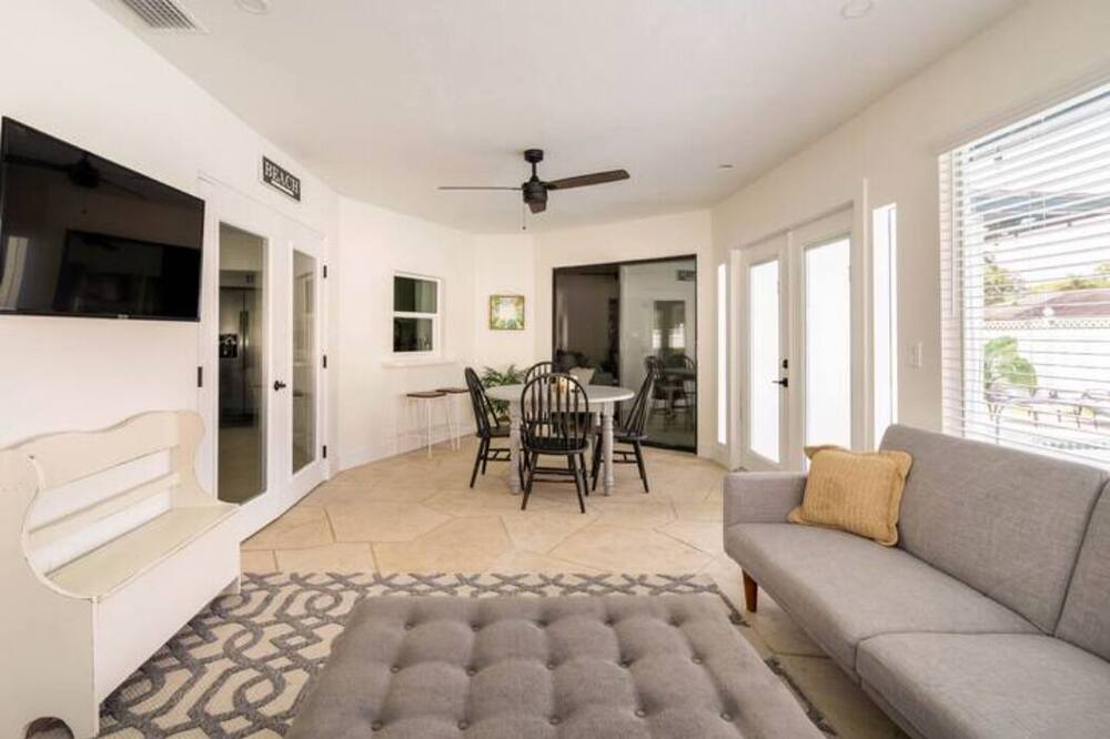 Photo of Bedroom in Sarasota Springs