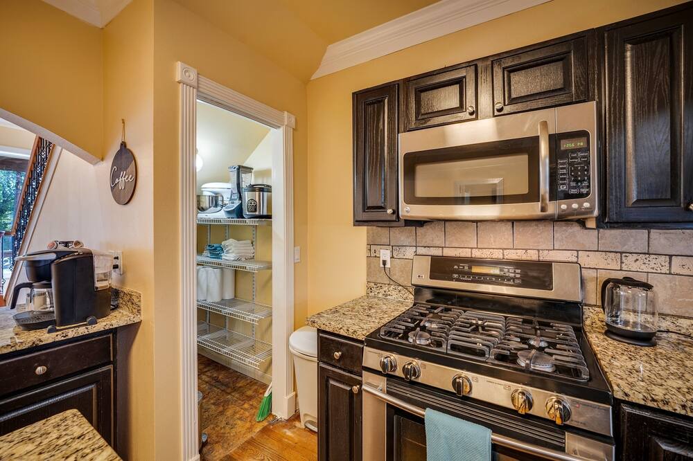 Photo of Kitchen in Government Hill