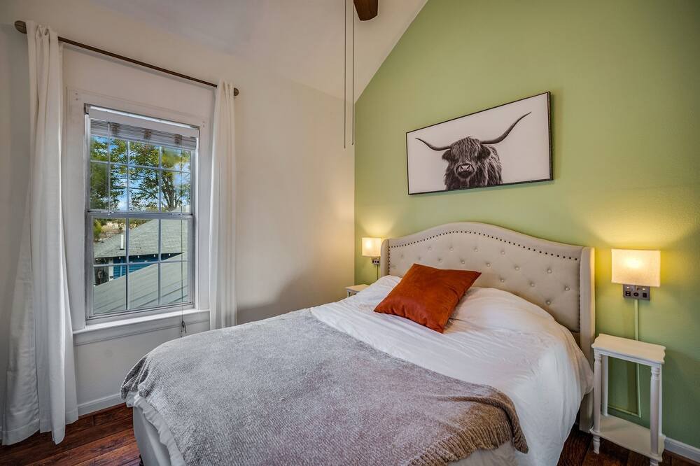 Photo of Bedroom in Government Hill