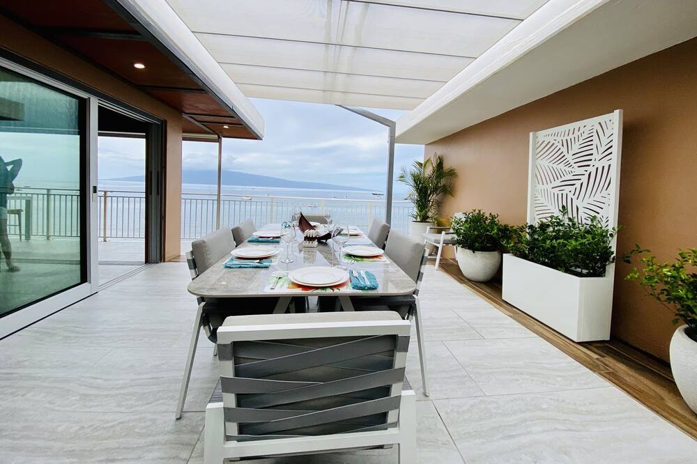 Photo of Outdoor in Historic Lahaina Front Street