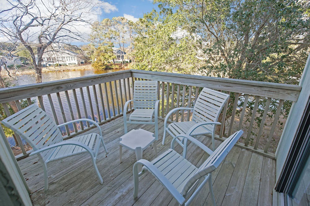 Photo of Patio Balcony in Litchfield by the Sea