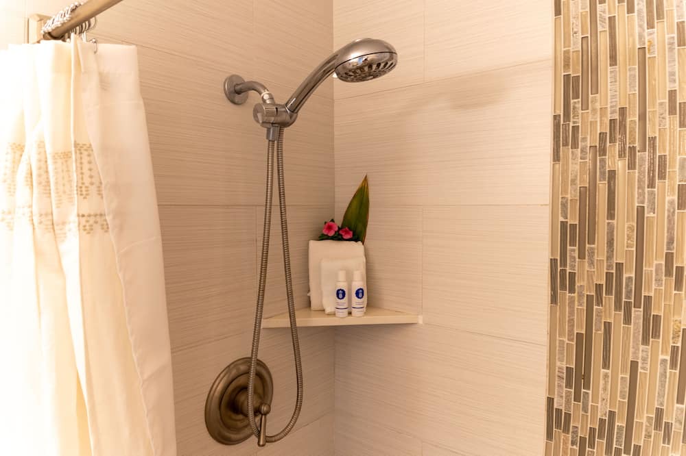 Photo of Bathroom in Napili
