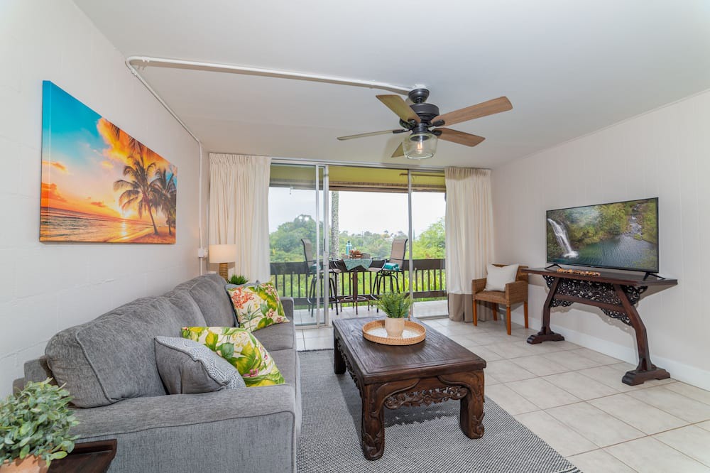 Photo of Livingroom in Napili