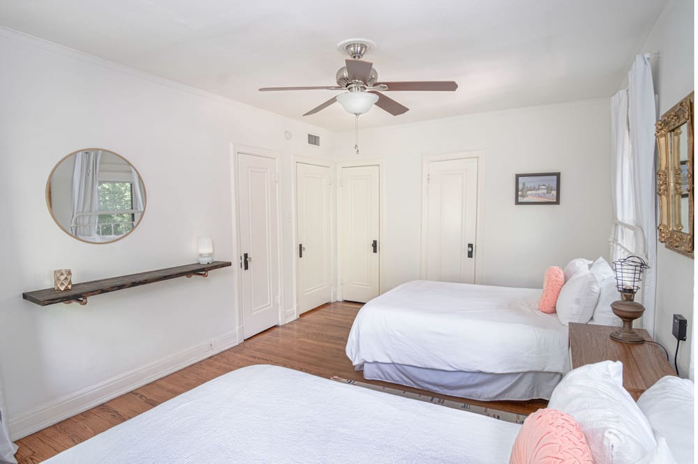 Photo of Bedroom in Mahncke Park