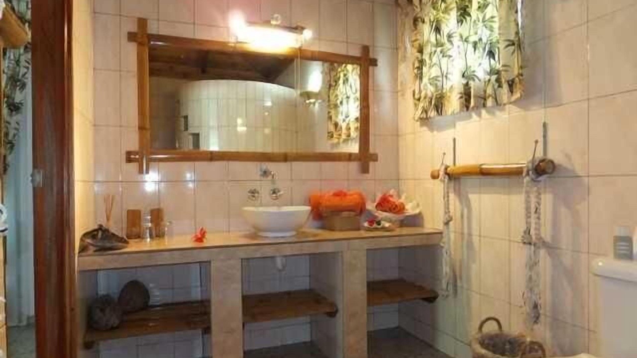 Photo of Bathroom in Mare Anglaise