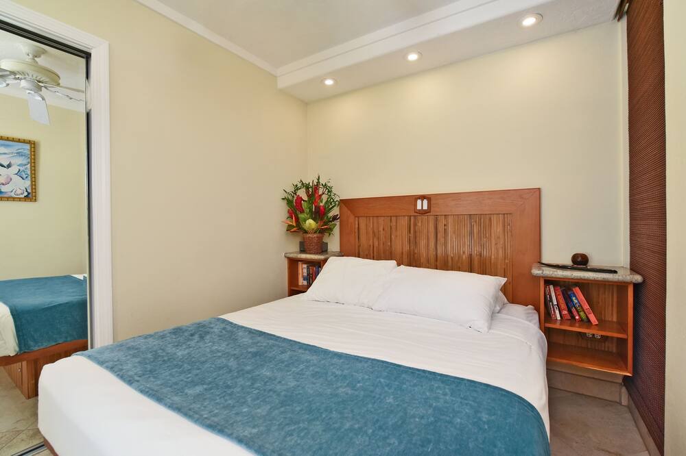 Photo of Bedroom in Kahana