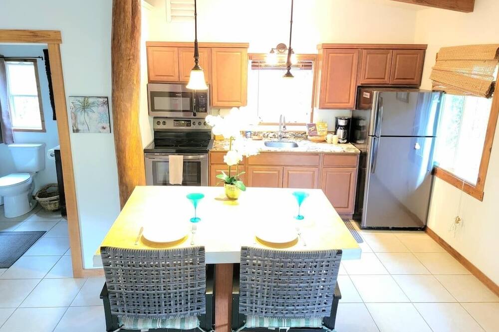 Photo of Kitchen in Leilani Estates