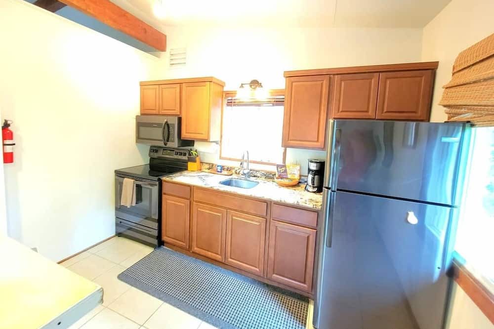 Photo of Kitchen in Leilani Estates