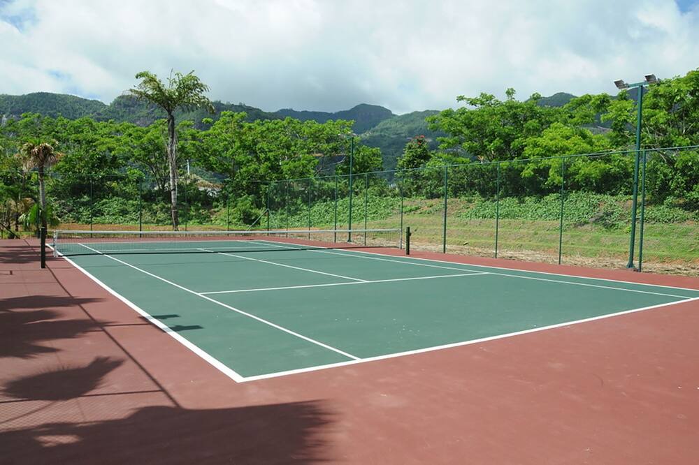 Photo of Others in Eden Island