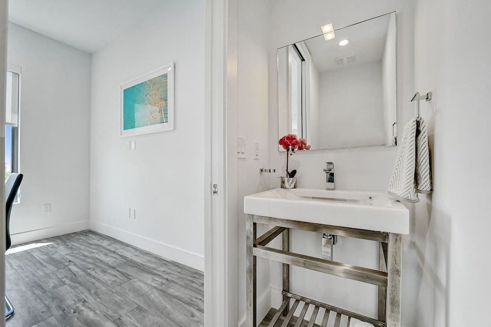 Photo of Bedroom in North Beach