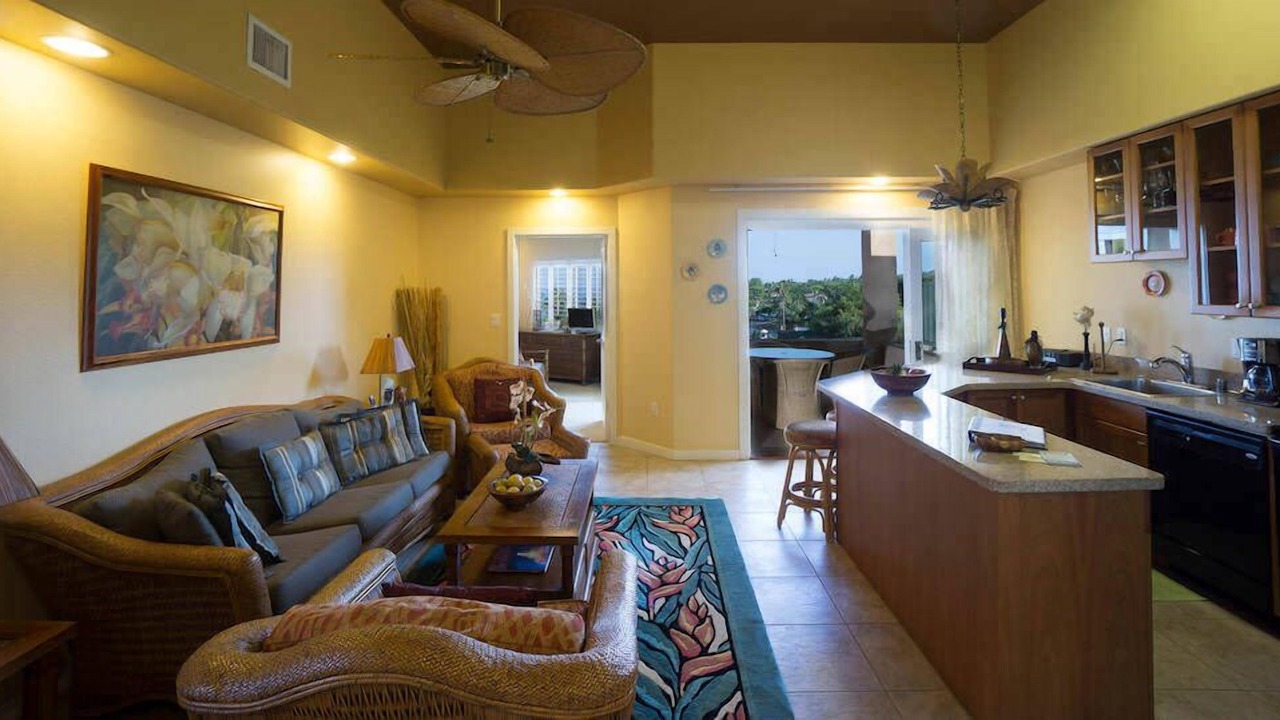 Photo of Others in Kahaluu Bay