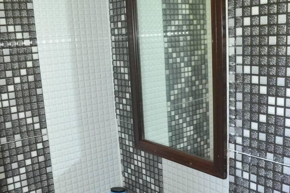 Photo of Bathroom in Amitie