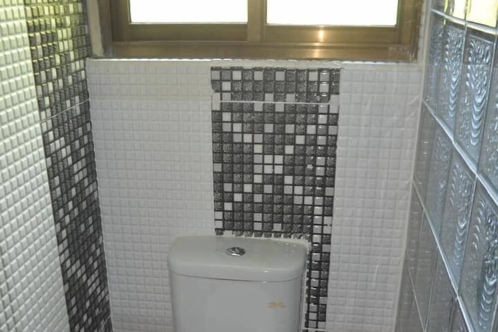 Photo of Bathroom in Amitie
