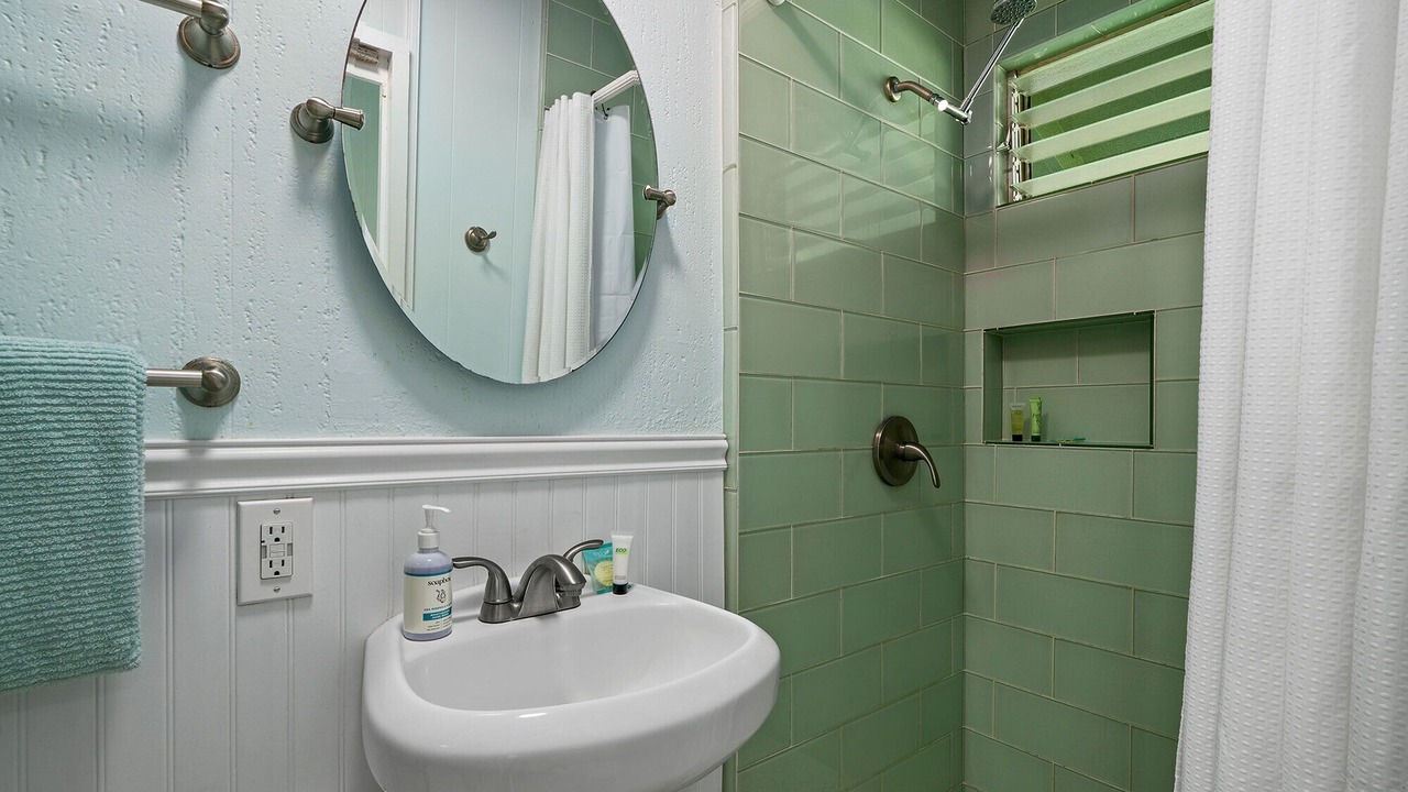Photo of Bathroom in Wailua