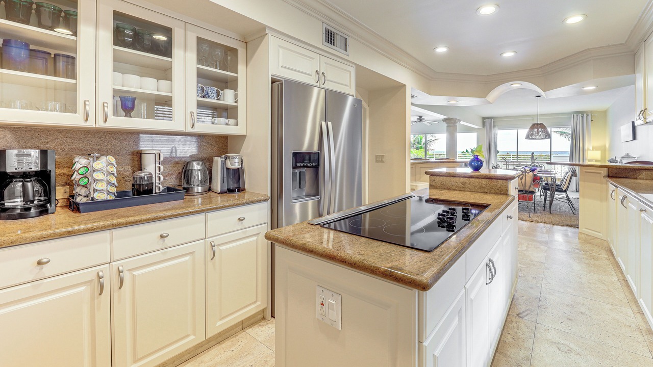 Photo of Kitchen in Lauderdale Beach