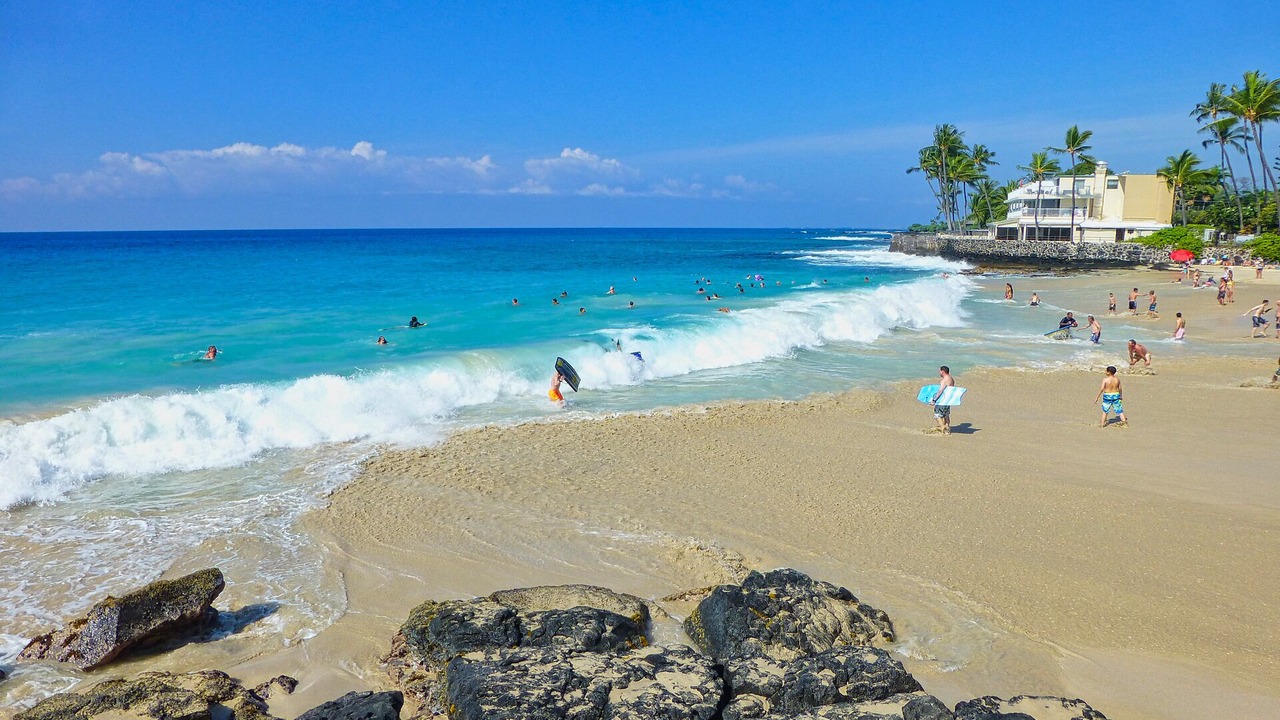 Photo of Others in Kahaluu Bay