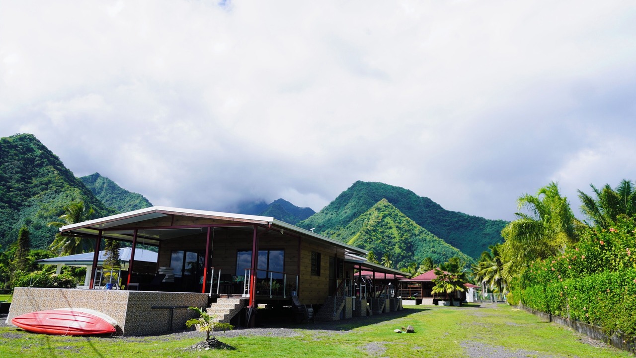 Photo of Outdoor in Teahupo'o