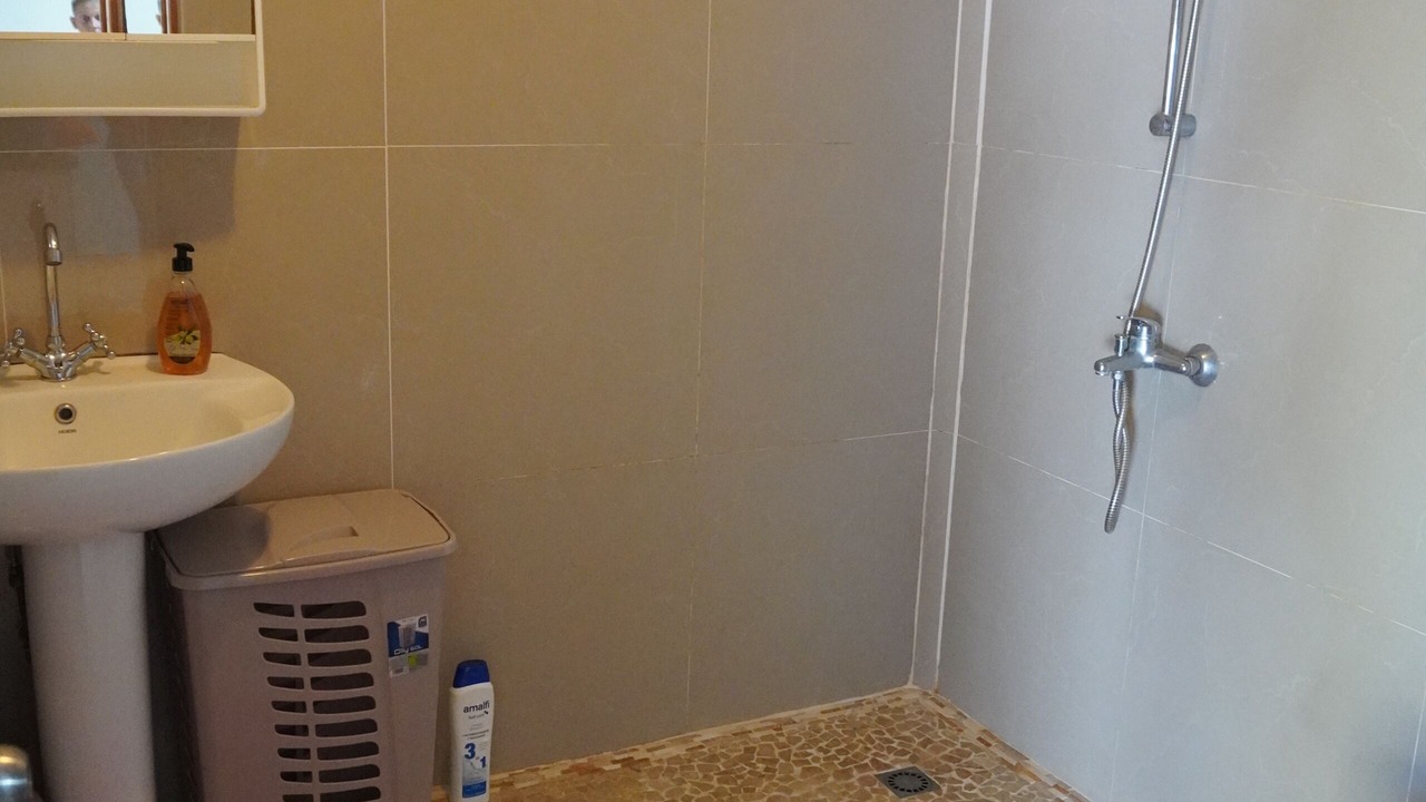 Photo of Bathroom in Teahupo'o