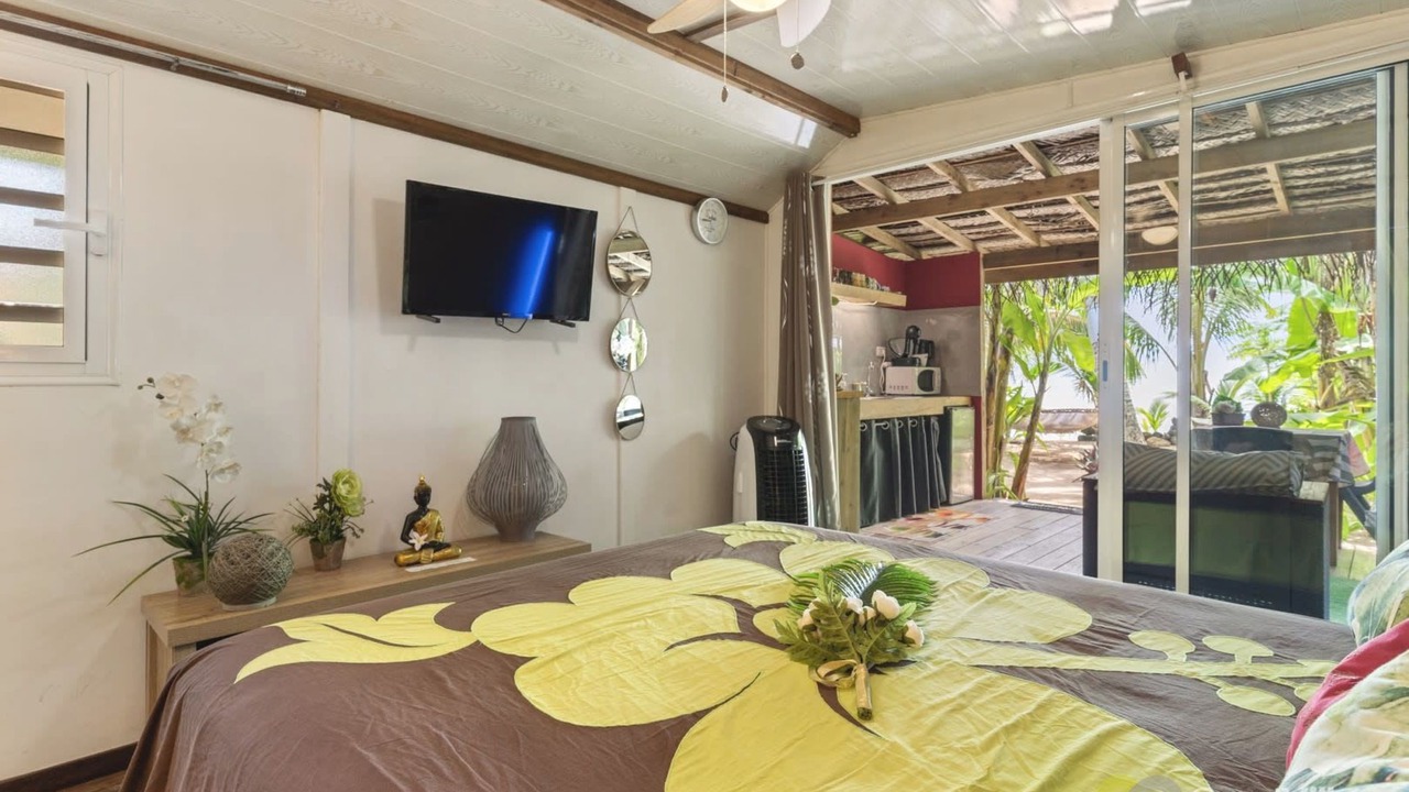 Photo of Others in Moorea-Maiao
