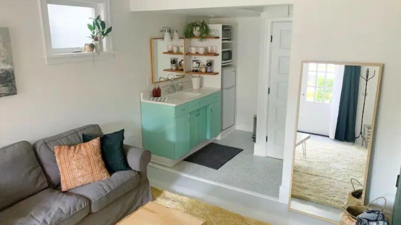 Photo of Livingroom in East Queen Anne
