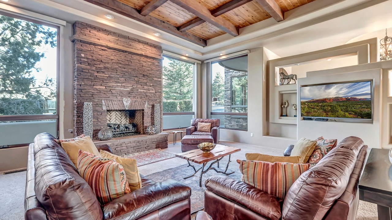 Photo of Bedroom in Oak Creek