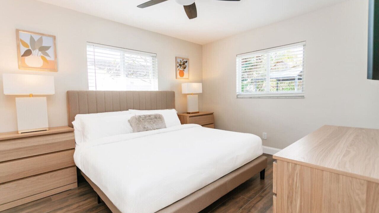 Photo of Bedroom in Dania Beach