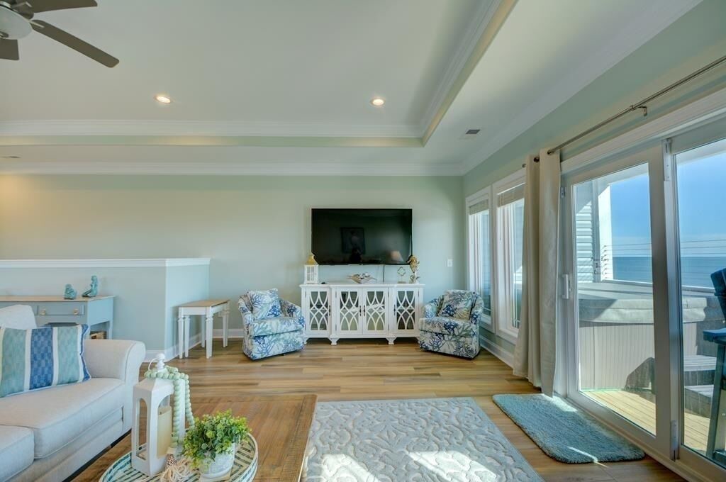 Photo of Livingroom in North Topsail Beach
