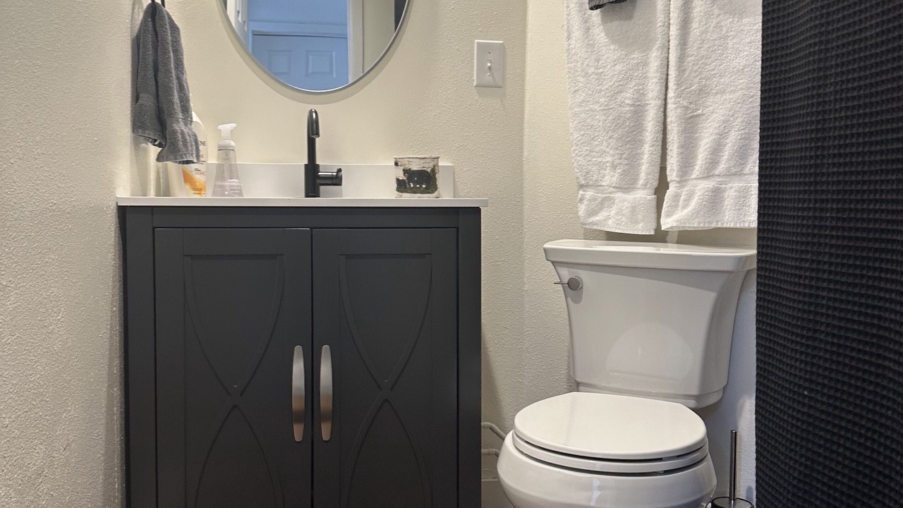 Photo of Bathroom in Sherwood Forest