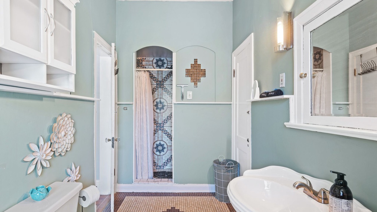Photo of Bathroom in Virginia Highland