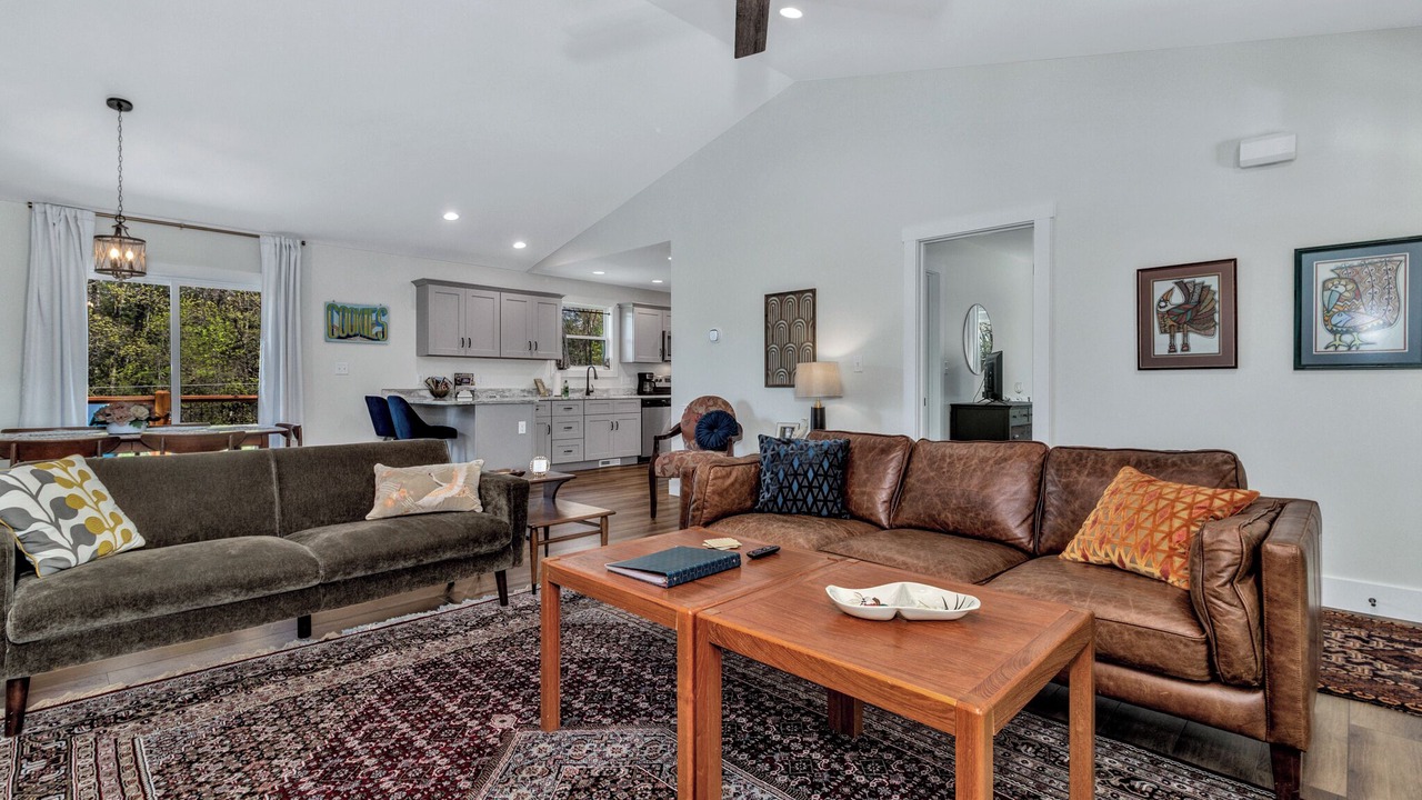 Photo of Livingroom in Leicester