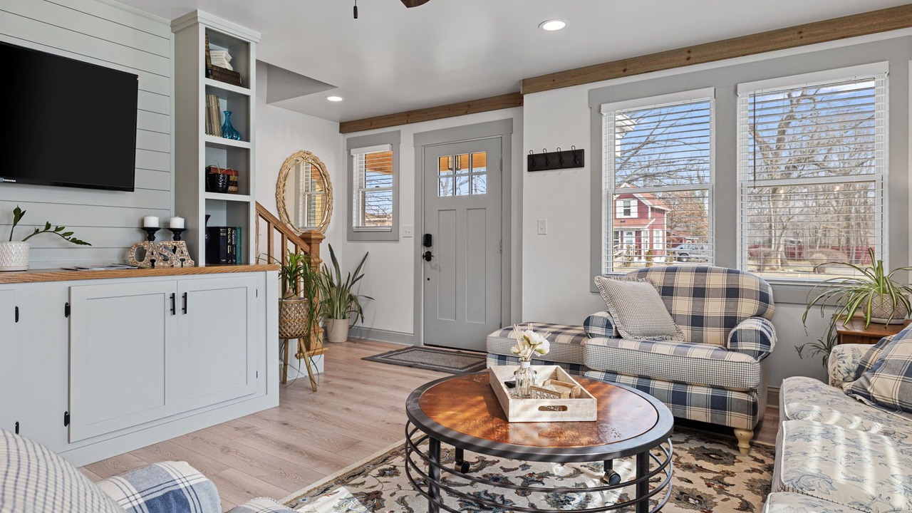 Photo of Livingroom in Benton Harbor