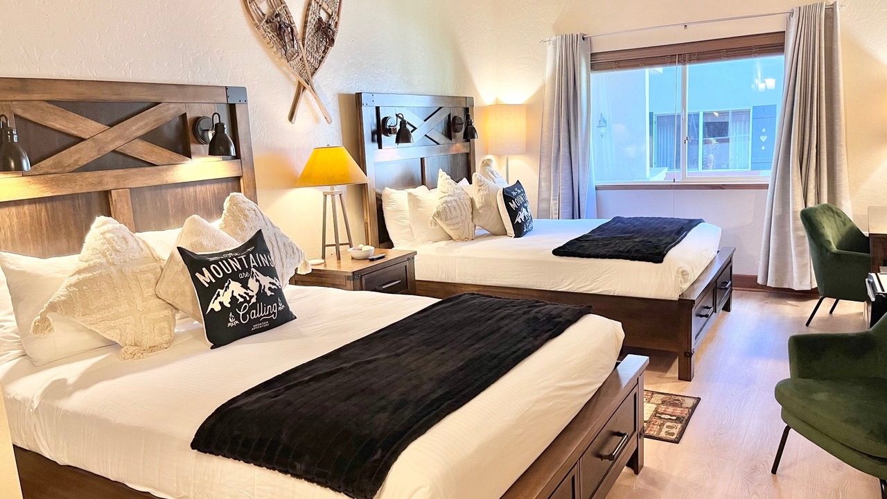 Photo of Bedroom in Midway