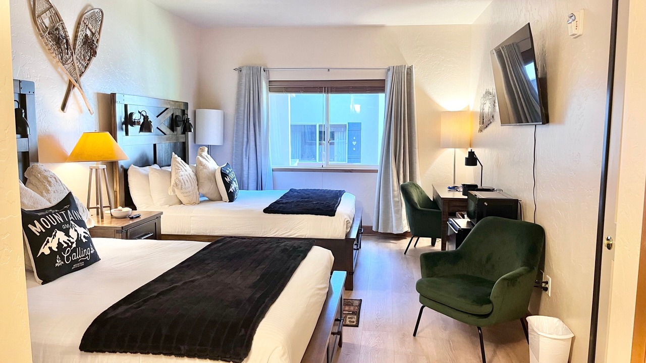 Photo of Bedroom in Midway