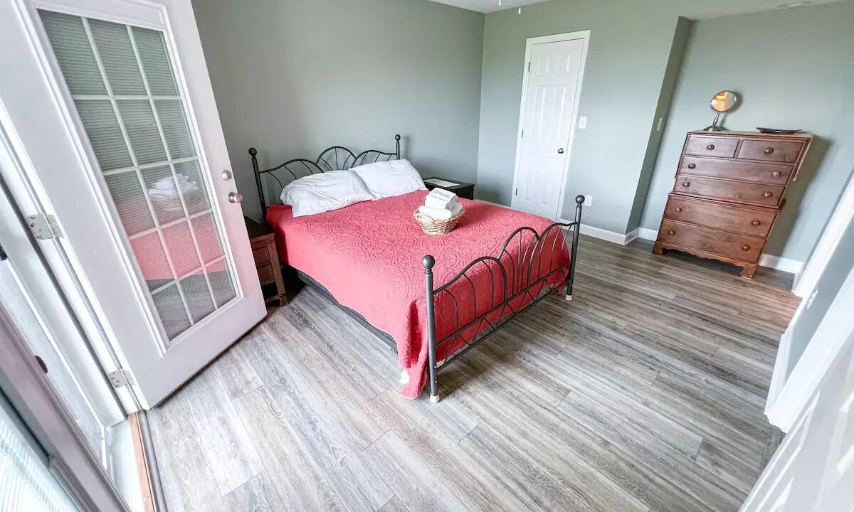 Photo of Bedroom in Fairfield Harbour