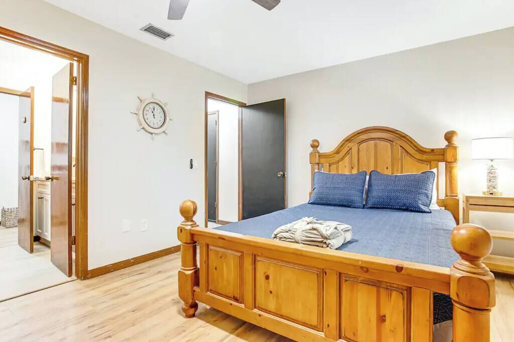 Photo of Bedroom in Amelia City