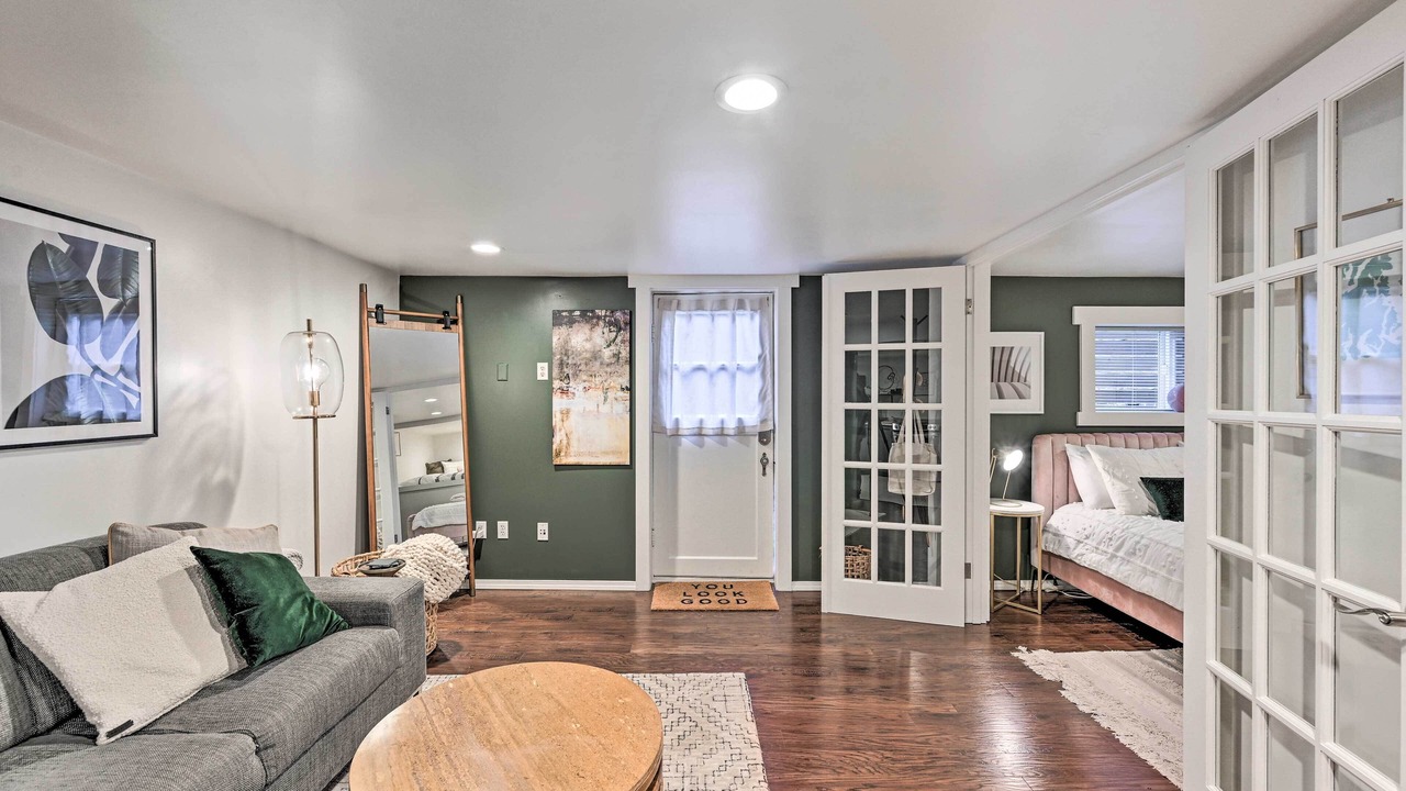 Photo of Bedroom in Queen Anne