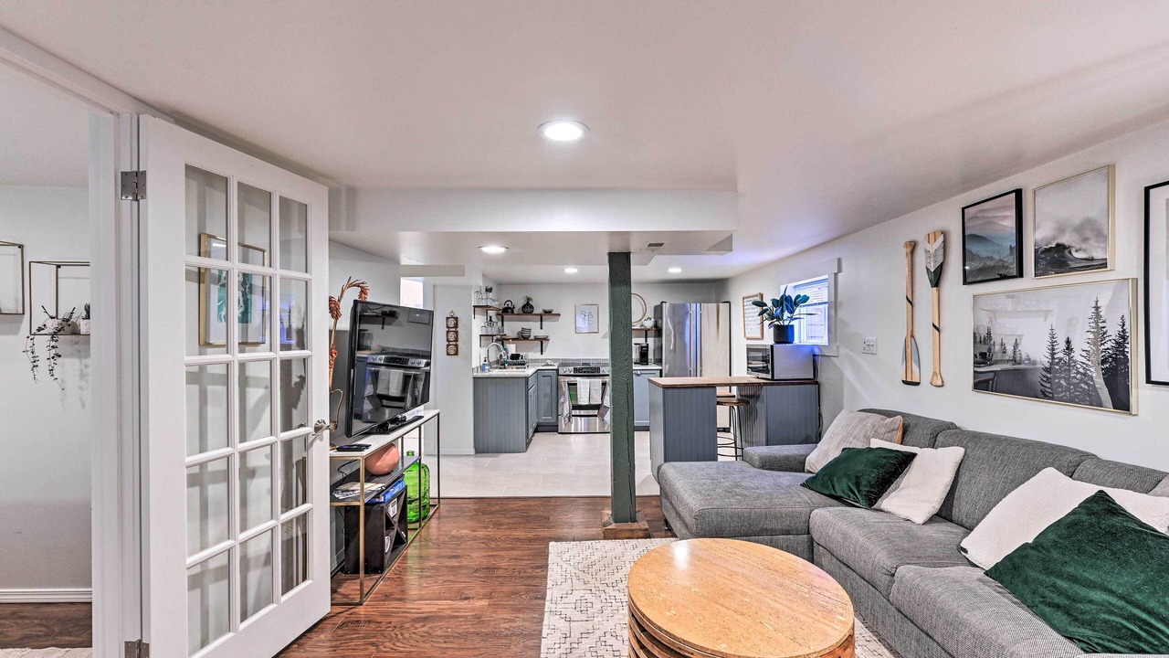 Photo of Livingroom in Queen Anne