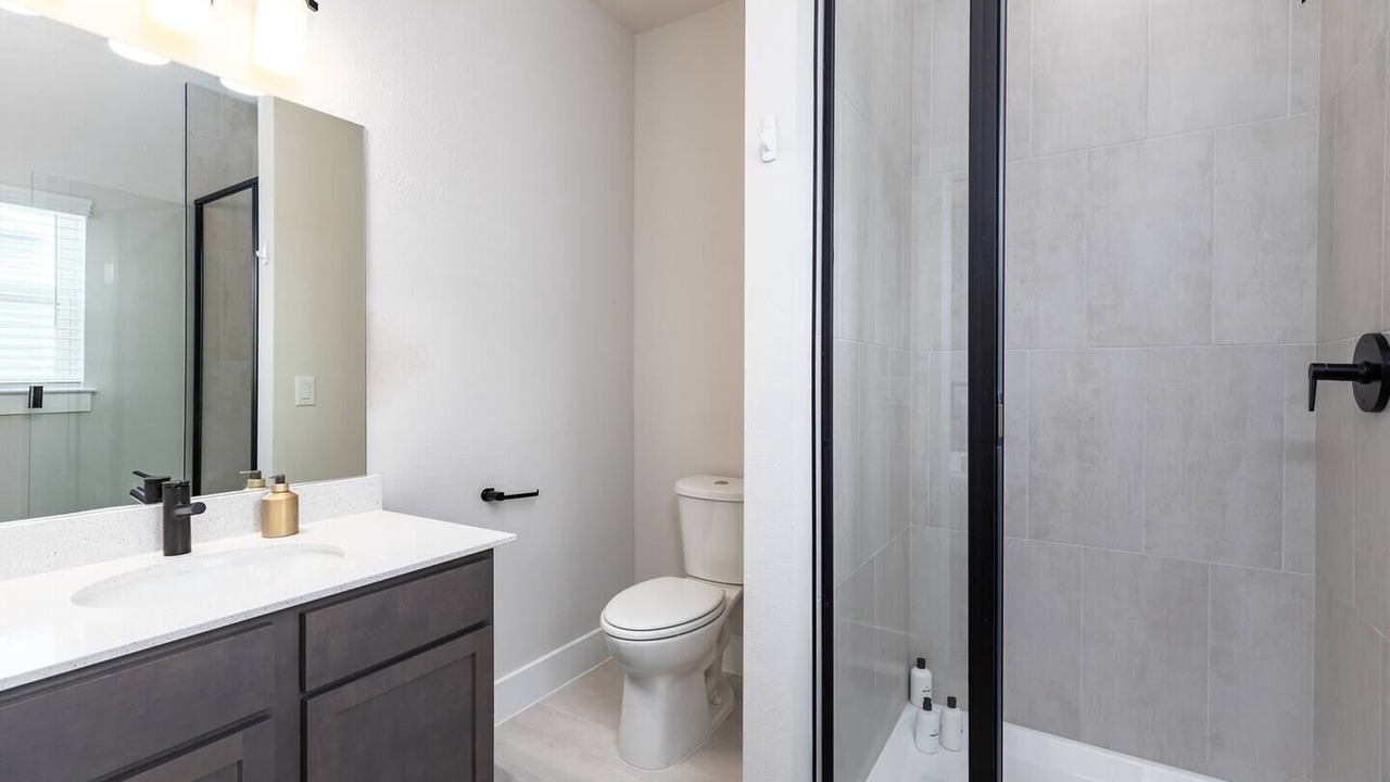 Photo of Bathroom in Mahncke Park