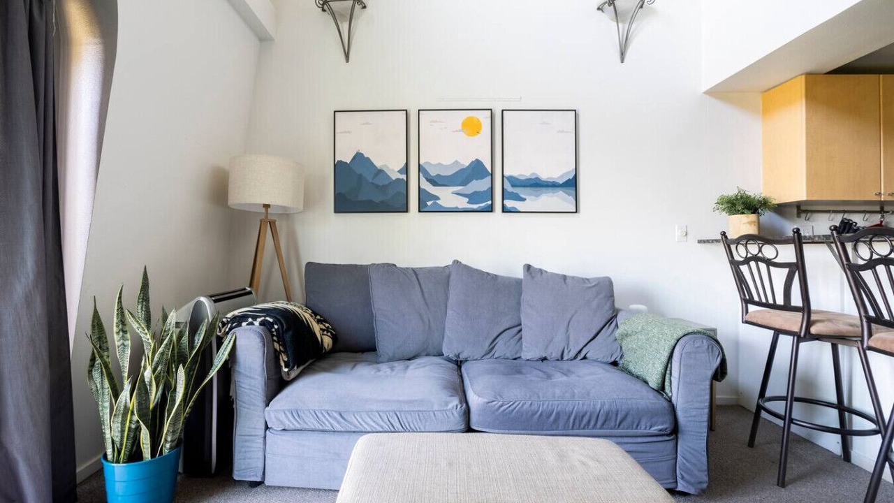 Photo of Livingroom in Belltown