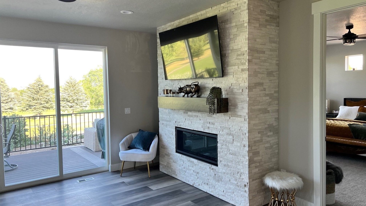 Photo of Livingroom in Midway