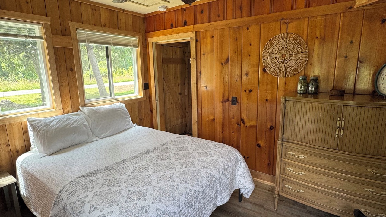 Photo of Bedroom in Benton Harbor