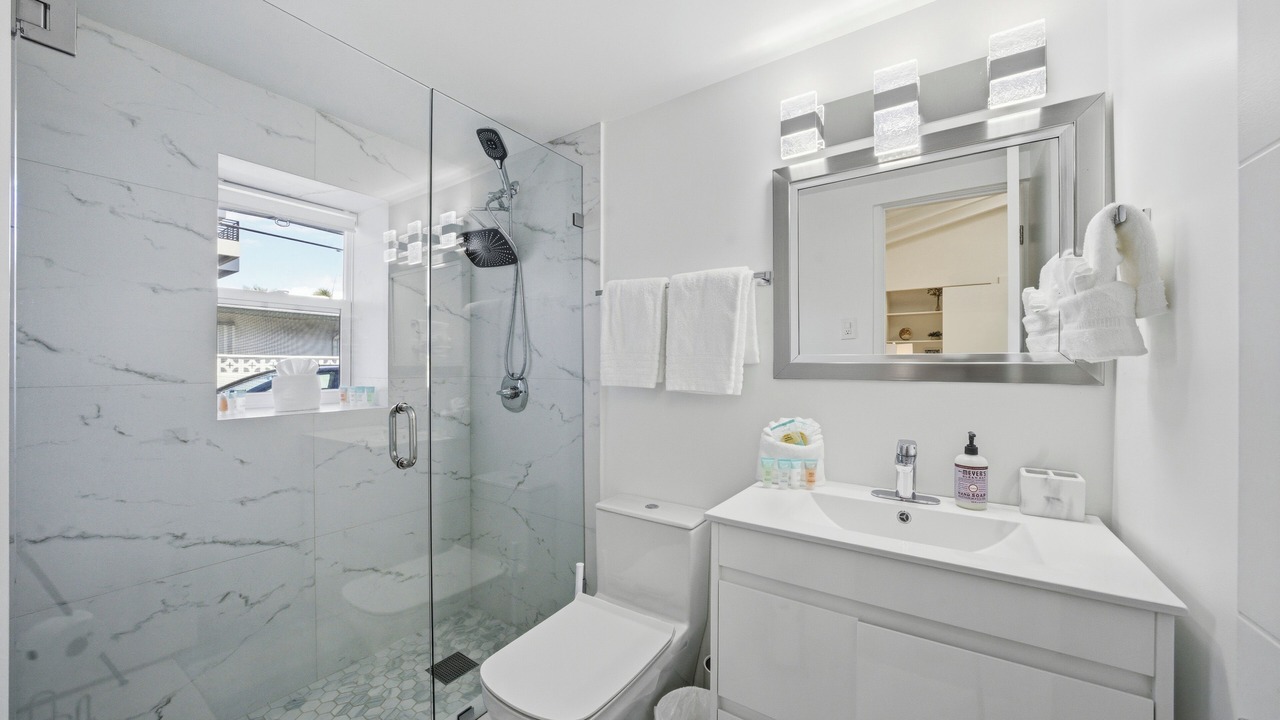 Photo of Bathroom in Birch Park Finger Streets