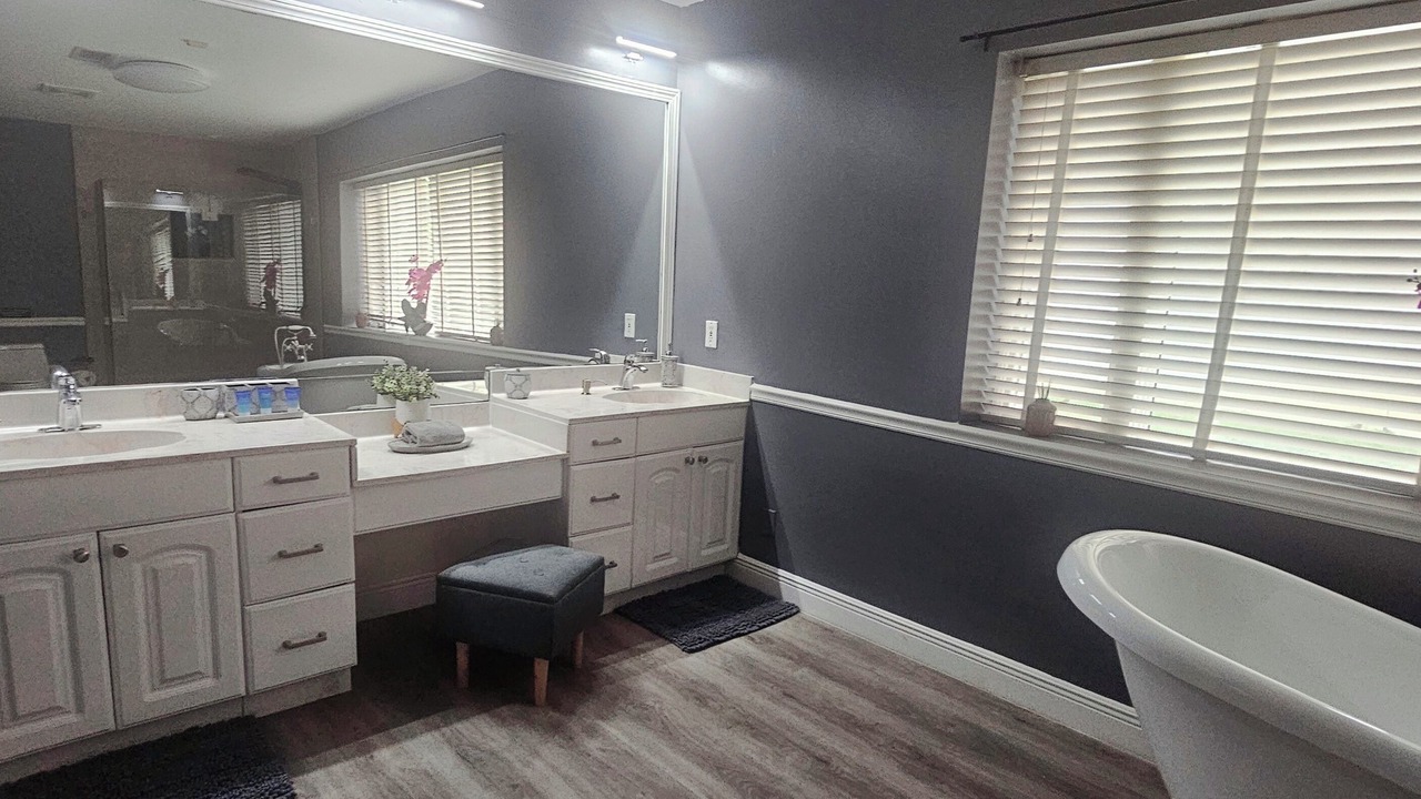 Photo of Bathroom in Coral Ridge Isles