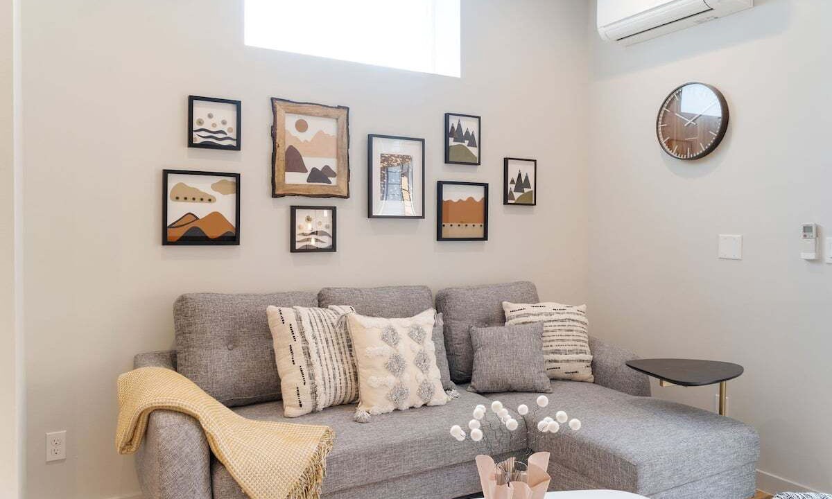 Photo of Livingroom in Wallingford