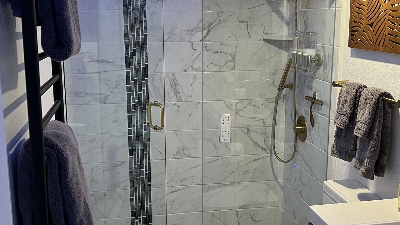Photo of Bathroom in Maalaea