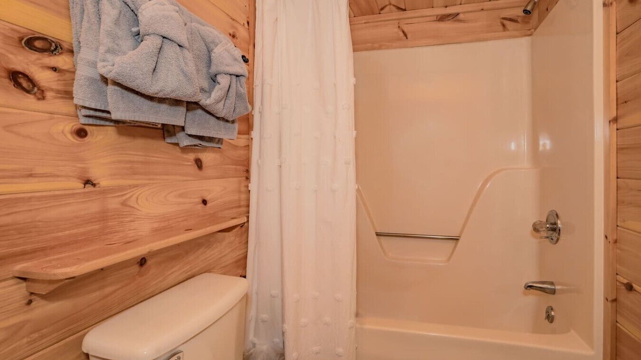 Photo of Bathroom in Chalet Village