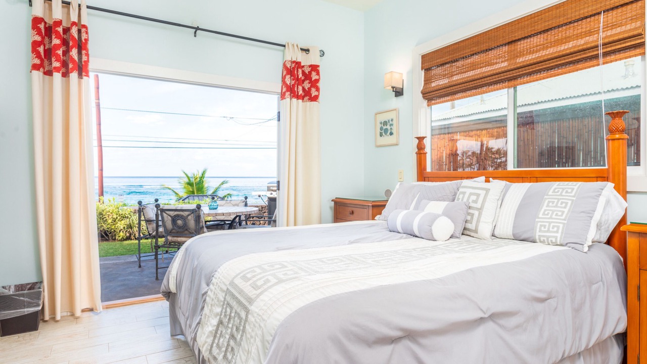 Photo of Bedroom in Kahaluu Bay