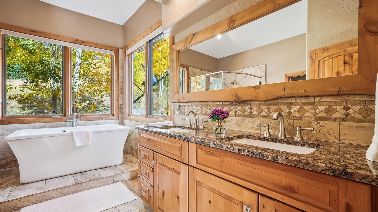 Photo of Bathroom in The Highlands