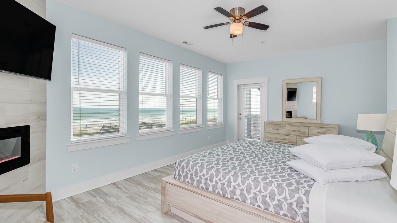 Photo of Bedroom in Crescent Beach
